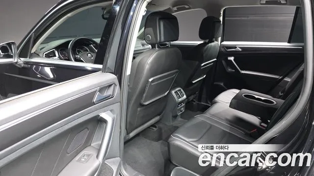 2020 Volkswagen Tiguan 2nd Gen 2.0 TDI Premium Sold VIN WVGZZZ5NZLW807710 – photo 19