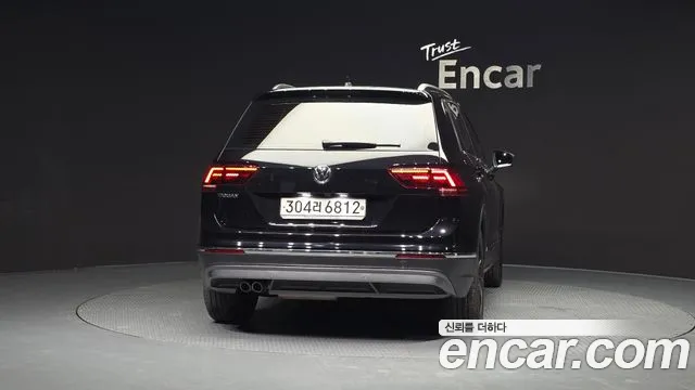 2020 Volkswagen Tiguan 2nd Gen 2.0 TDI Premium Sold VIN WVGZZZ5NZLW822220 – photo 15 2020 Volkswagen Tiguan 2nd Gen 2.0 TDI Premium Sold VIN WVGZZZ5NZLW822220 – photo 15