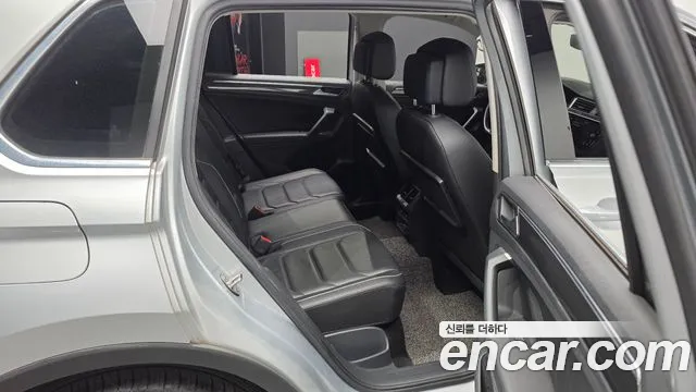 2020 Volkswagen Tiguan 2nd Gen 2.0 TDI Premium Sold VIN WVGZZZ5NZLW861196 – dashboard 2020 Volkswagen Tiguan 2nd Gen 2.0 TDI Premium Sold VIN WVGZZZ5NZLW861196 – dashboard