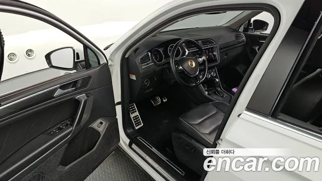 2020 Volkswagen Tiguan 2nd Gen 2.0 TDI Prestige Sold VIN WVGZZZ5NZLW877246 – photo 17
