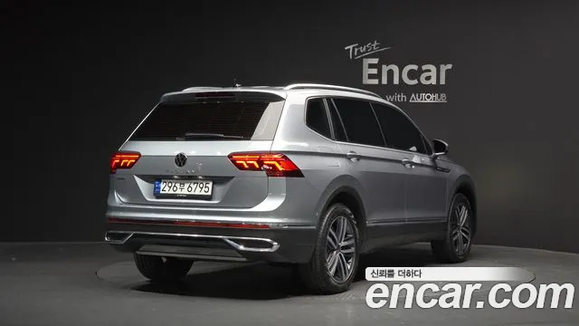 2022 Volkswagen Tiguan Allspace 2.0 TSI Prestige Sold VIN WVGZZZ5NZNM121515 – photo 16 2022 Volkswagen Tiguan Allspace 2.0 TSI Prestige Sold VIN WVGZZZ5NZNM121515 – photo 16