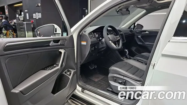 2022 Volkswagen Tiguan 2nd Gen 2.0 TDI Prestige Sold VIN WVGZZZ5NZNW008918 – undercarriage