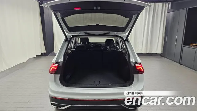 2022 Volkswagen Tiguan 2nd Gen 2.0 TDI Prestige Sold VIN WVGZZZ5NZNW009277 – photo 23 2022 Volkswagen Tiguan 2nd Gen 2.0 TDI Prestige Sold VIN WVGZZZ5NZNW009277 – photo 23