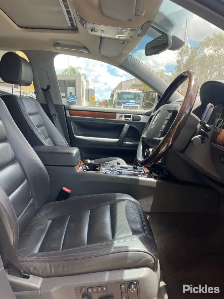2005 Volkswagen Touareg Damaged VIN WVGZZZ7LZ5D061240 – photo 26
