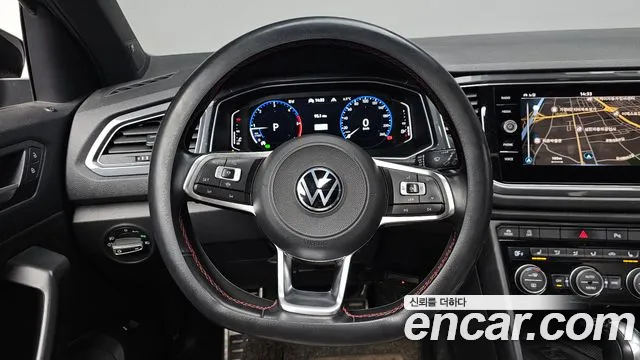 2022 Volkswagen T-Roc 2.0 TDI Prestige Sold VIN WVGZZZA1ZNV022317 – rear exterior