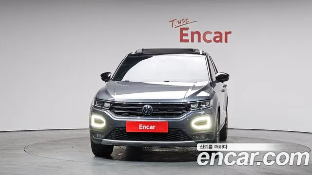 2022 Volkswagen T-Roc 2.0 TDI Prestige Sold VIN WVGZZZA1ZNV022317 – engine bay