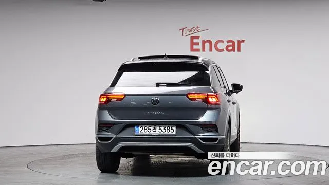 2022 Volkswagen T-Roc 2.0 TDI Prestige Sold VIN WVGZZZA1ZNV022317 – exterior detail