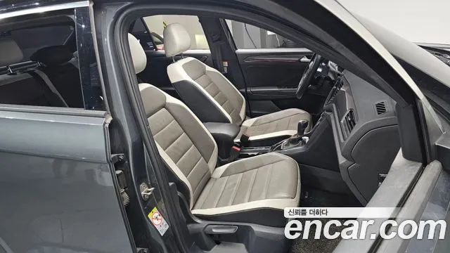 2022 Volkswagen T-Roc 2.0 TDI Prestige Sold VIN WVGZZZA1ZNV022317 – photo 17