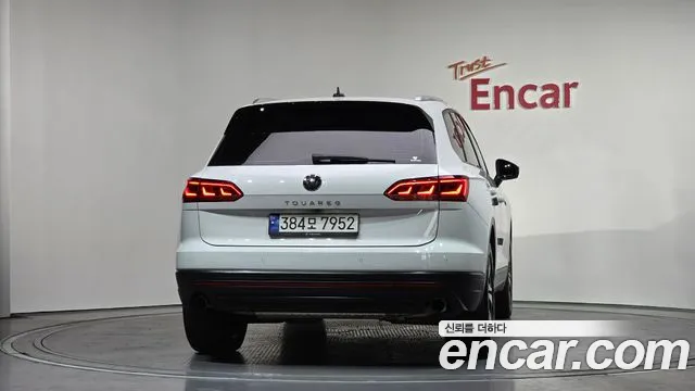 2023 Volkswagen Touareg 3rd Gen 3.0 TDI Premium Sold VIN WVGZZZCR2PD010541 – photo 18