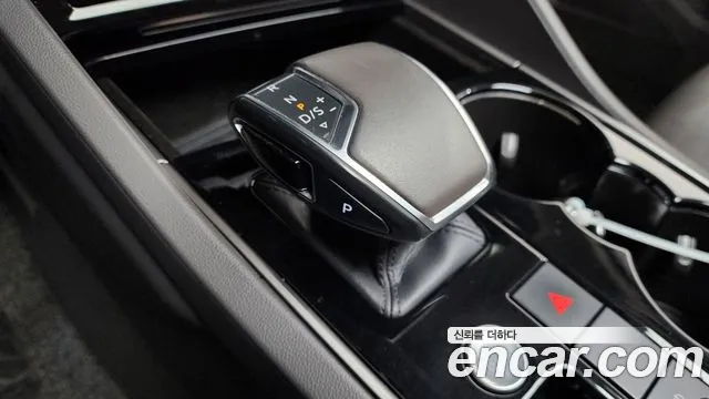 2020 Volkswagen Touareg 3rd Gen 3.0 TDI Prestige Sold VIN WVGZZZCRZLD021789 – interior seats