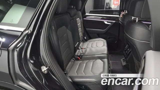 2021 Volkswagen Touareg 3rd Gen 3.0 TDI R-Line Sold VIN WVGZZZCRZMD003097 – side profile