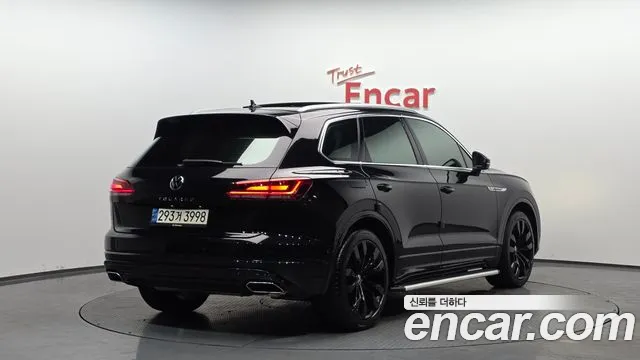 2021 Volkswagen Touareg 3rd Gen 3.0 TDI R-Line Sold VIN WVGZZZCRZMD003097 – photo 19