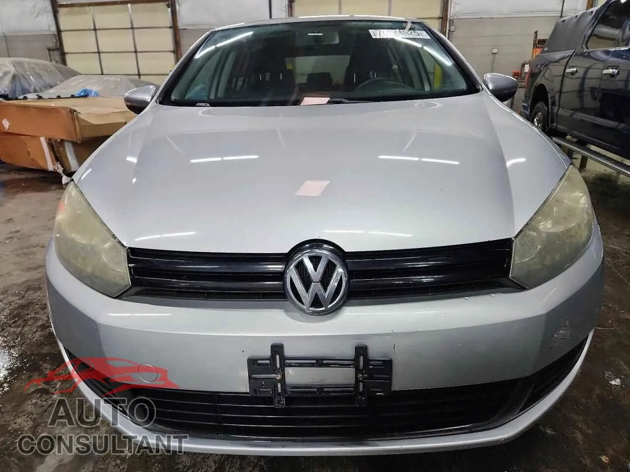 2012 VOLKSWAGEN GOLF Damaged VIN WVWDB7AJ2CW199050 – interior seats 2012 VOLKSWAGEN GOLF Damaged VIN WVWDB7AJ2CW199050 – interior seats