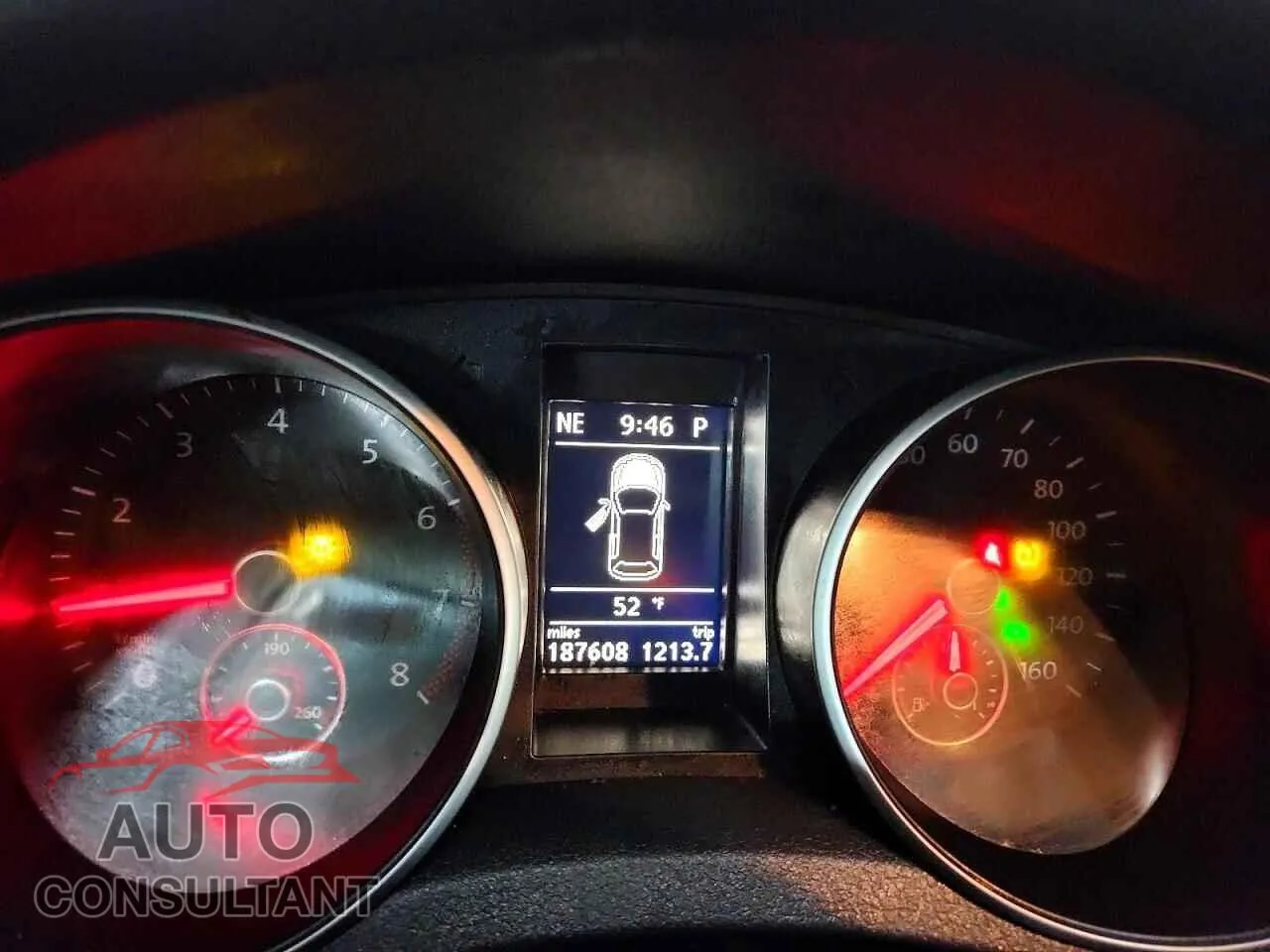 2012 VOLKSWAGEN GOLF Damaged VIN WVWDB7AJ2CW199050 – trunk area 2012 VOLKSWAGEN GOLF Damaged VIN WVWDB7AJ2CW199050 – trunk area