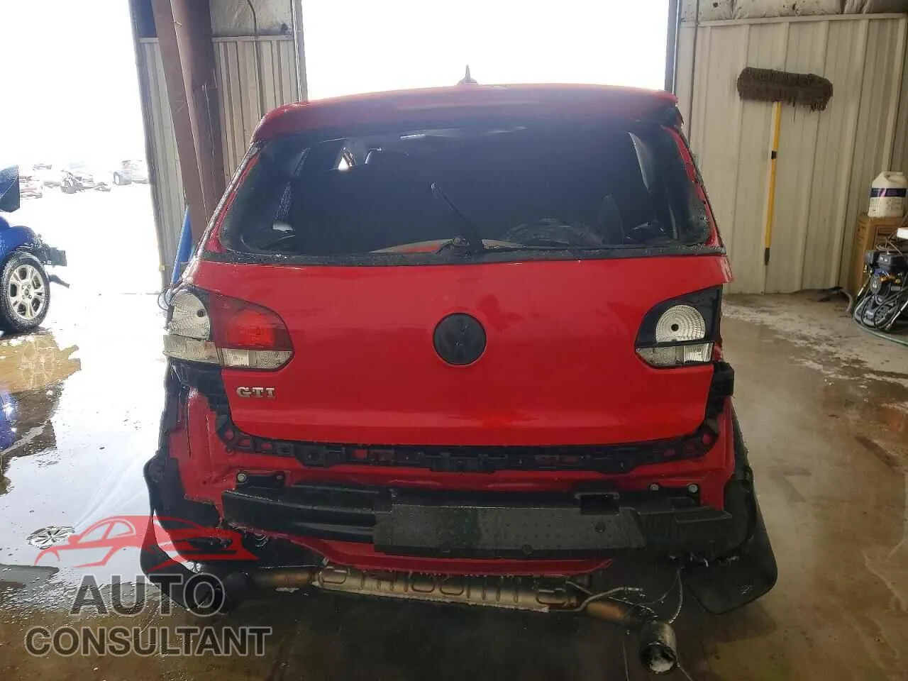 2011 VOLKSWAGEN GTI Damaged VIN WVWFV7AJ4BW028587 – engine bay