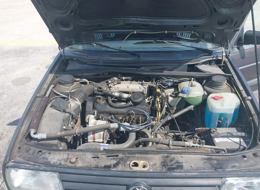 1989 VOLKSWAGEN JETTA Used VIN WVWRB11G6KW076583 – side profile