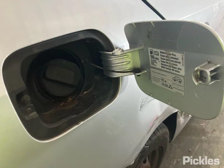 2013 Volkswagen Jetta Damaged VIN WVWZZZ16ZDM021131 – exterior detail