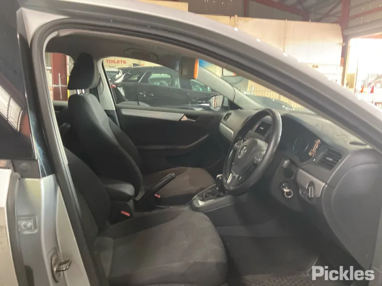 2013 Volkswagen Jetta Damaged VIN WVWZZZ16ZDM021131 – photo 14