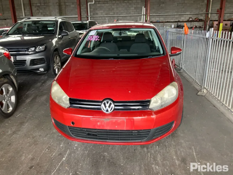 2009 Volkswagen Golf Damaged VIN WVWZZZ1KZAW051429 – interior seats