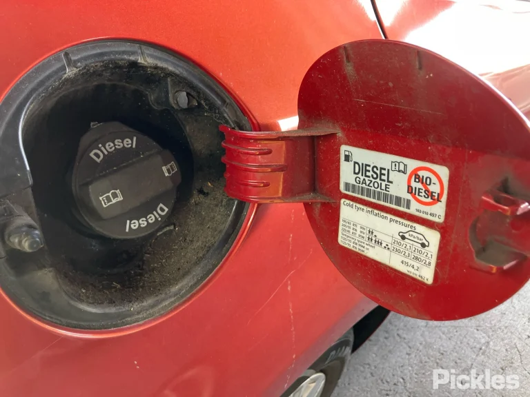 2009 Volkswagen Golf Damaged VIN WVWZZZ1KZAW051429 – engine bay