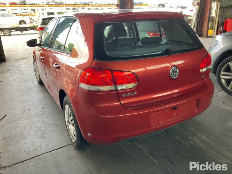 2009 Volkswagen Golf Damaged VIN WVWZZZ1KZAW051429 – odometer reading