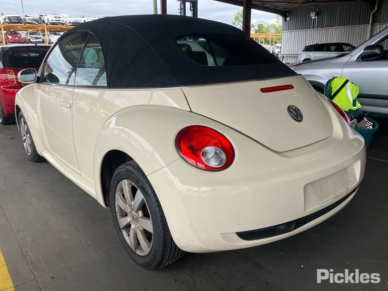 2007 Volkswagen Beetle Used VIN WVWZZZ1YZ7M418085 – photo 25