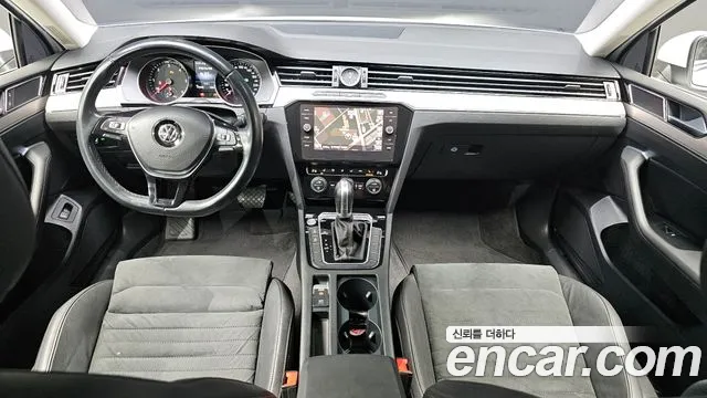 2018 Volkswagen Passat GT (B8) 2.0 TDI Sold VIN WVWZZZ3CZJE118334 – photo 14