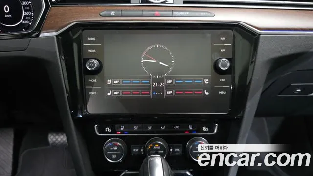2018 Volkswagen Passat Gt (B8) 2.0 Tdi Prestige Sold VIN WVWZZZ3CZJE126405 – front exterior