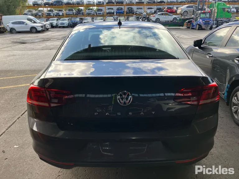 2020 Volkswagen Passat Used VIN WVWZZZ3CZLE050149 – side profile
