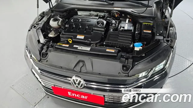 2019 Volkswagen Arteon 2.0 TDI Prestige Sold VIN WVWZZZ3HZKE016904 – engine bay
