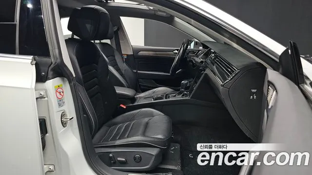 2019 Volkswagen Arteon 2.0 TDI Prestige Sold VIN WVWZZZ3HZKE020353 – rear exterior