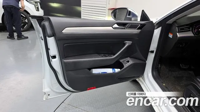 2020 Volkswagen Arteon 2.0 TDI Premium Sold VIN WVWZZZ3HZLE019584 – interior seats