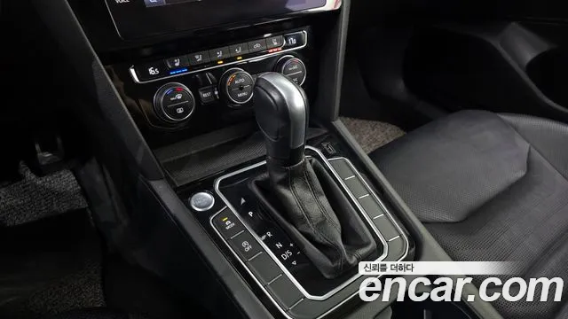 2020 Volkswagen Arteon 2.0 TDI Premium Sold VIN WVWZZZ3HZLE019584 – engine bay