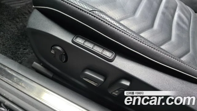 2020 Volkswagen Arteon 2.0 TDI Premium Sold VIN WVWZZZ3HZLE020023 – undercarriage 2020 Volkswagen Arteon 2.0 TDI Premium Sold VIN WVWZZZ3HZLE020023 – undercarriage