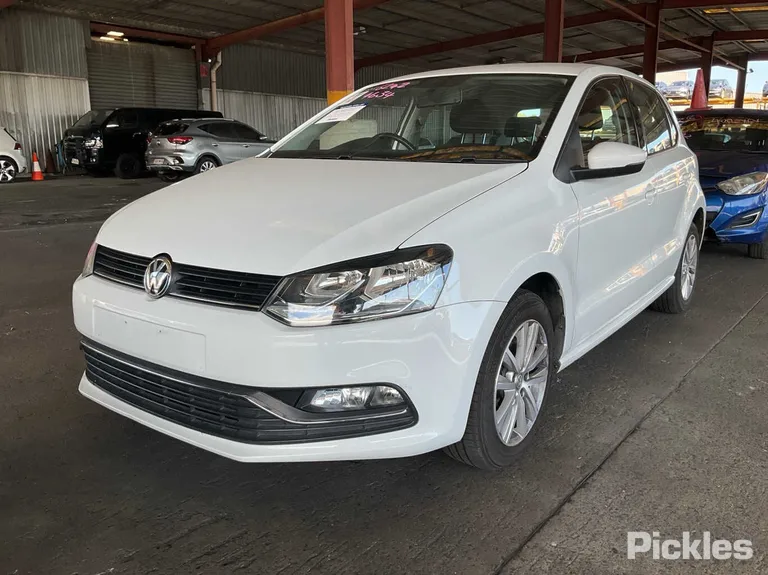 2017 Volkswagen Polo VIN WVWZZZ6RZHU070096