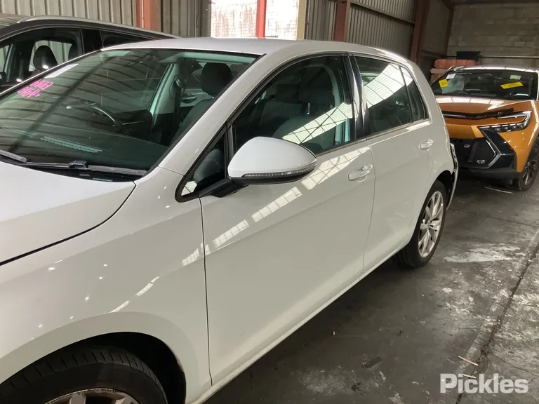 2014 Volkswagen Golf Used VIN WVWZZZAUZEW309837 – photo 15