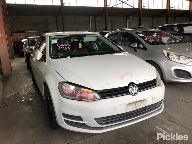 2015 Volkswagen Golf Used VIN WVWZZZAUZFP045676 – photo 12