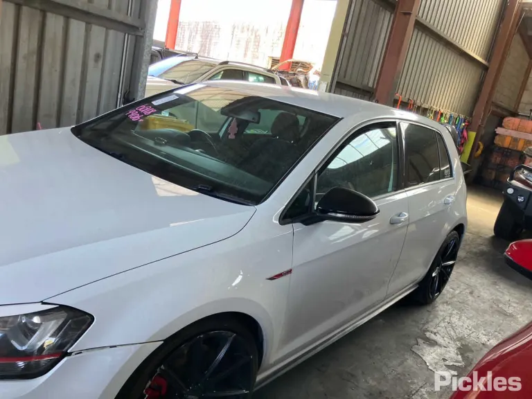 2015 Volkswagen Golf Damaged VIN WVWZZZAUZGW081264 – photo 20