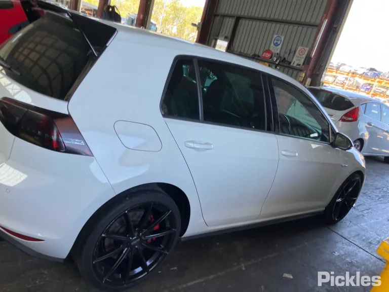 2015 Volkswagen Golf Damaged VIN WVWZZZAUZGW081264 – photo 25