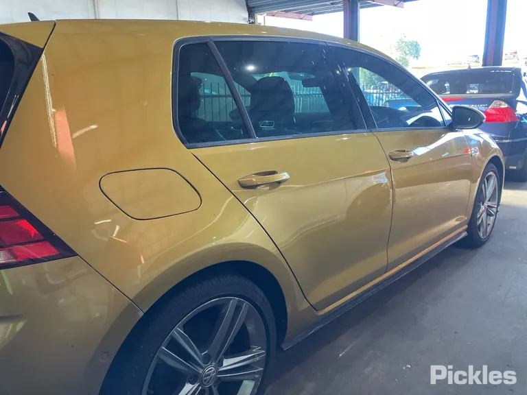 2017 Volkswagen Golf Used VIN WVWZZZAUZJW047973 – photo 19