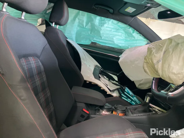 2018 Volkswagen Golf Damaged VIN WVWZZZAUZJW134274 – photo 24