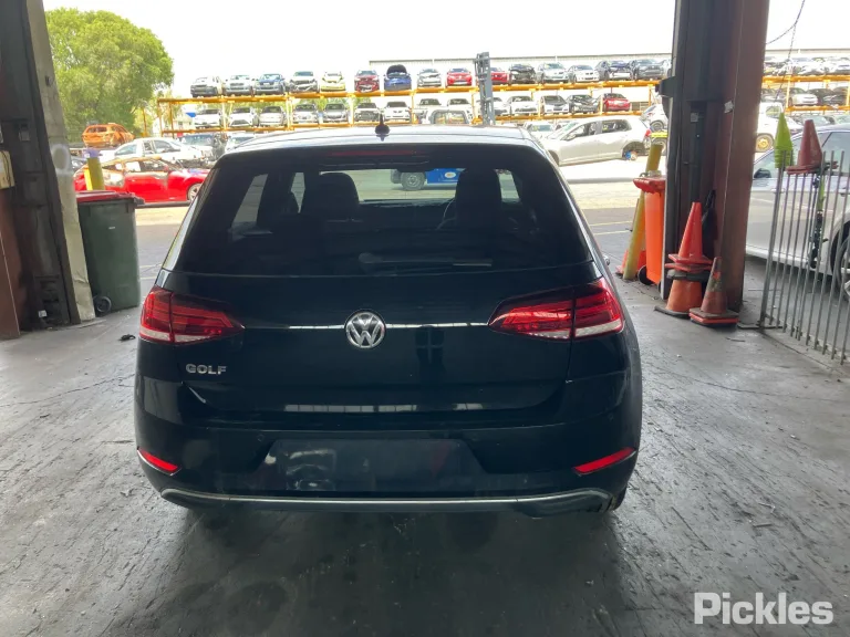 2020 Volkswagen Golf Damaged VIN WVWZZZAUZLW133140 – photo 20
