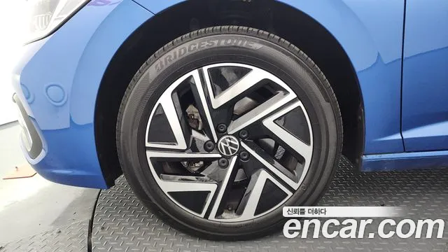 2023 Volkswagen Jetta 7th Gen 1.5 TSI Prestige Sold VIN WVWZZZBU3PM006931 – interior seats