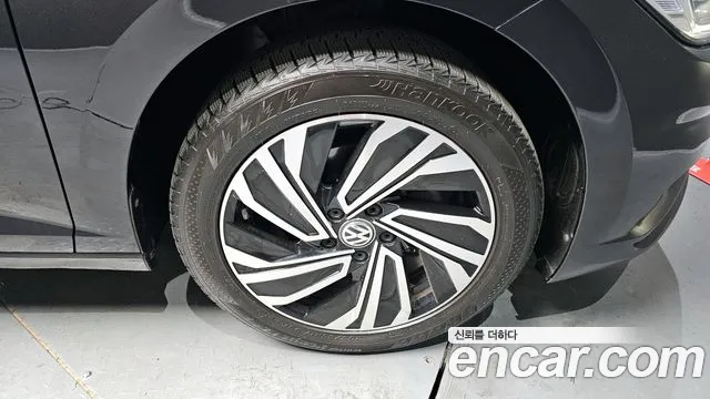 2020 Volkswagen Jetta 7th Gen 1.4 TSI Prestige Sold VIN WVWZZZBUZLM095520 – exterior detail 2020 Volkswagen Jetta 7th Gen 1.4 TSI Prestige Sold VIN WVWZZZBUZLM095520 – exterior detail
