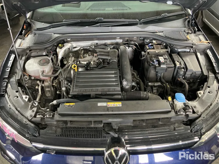 2023 Volkswagen Golf Used VIN WVWZZZCD1PW176708 – exterior detail 2023 Volkswagen Golf Used VIN WVWZZZCD1PW176708 – exterior detail