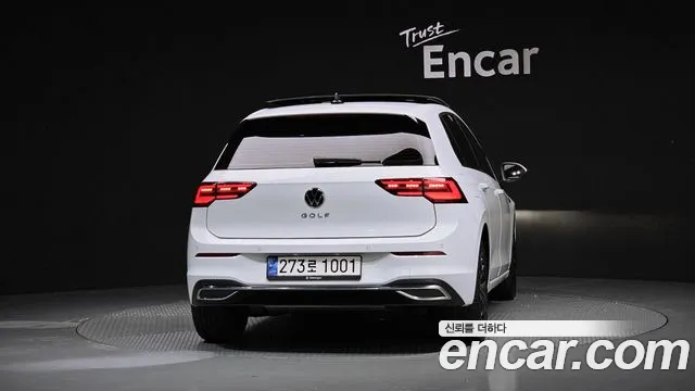 2023 Volkswagen Golf 8th Gen 2.0 TDI Prestige Sold VIN WVWZZZCD3PW123718 – trunk area