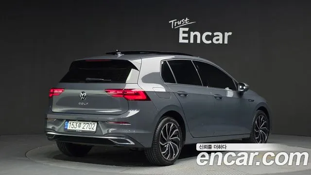 2022 Volkswagen Golf 8th Gen 2.0 TDI Prestige Sold VIN WVWZZZCDZNW124683 – interior seats