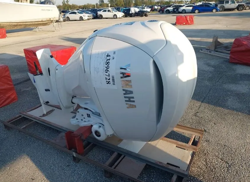null null null Used VIN XXXXXYAMA4304K596 – side profile