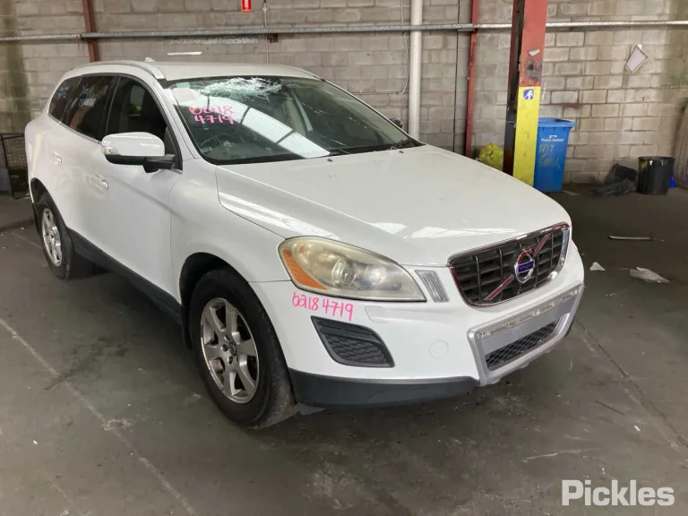 2013 Volvo XC60 Damaged VIN YV10Z47HBD2445117 – photo 23