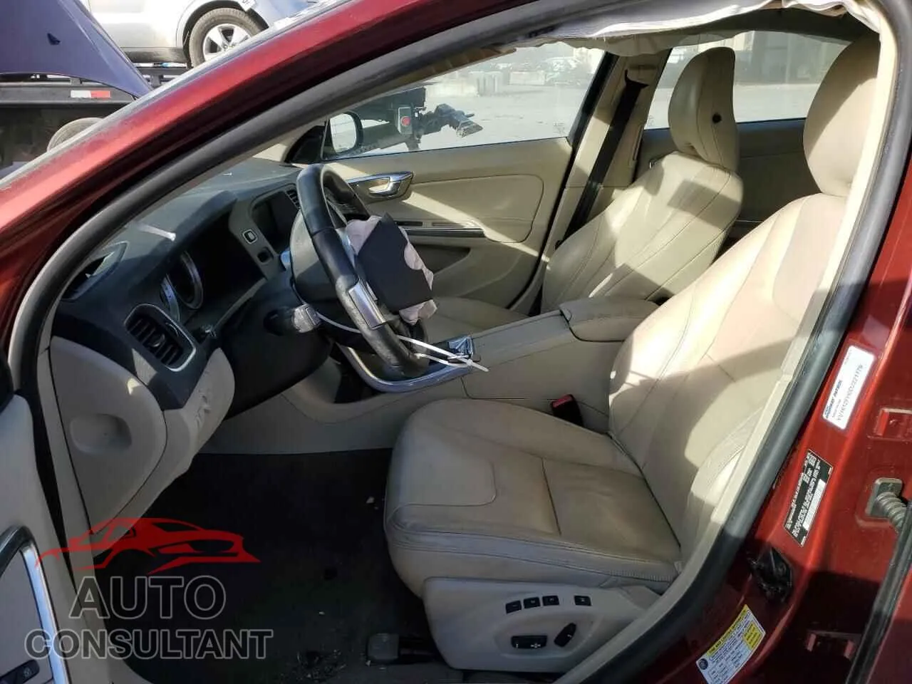 2013 VOLVO S60 Damaged VIN YV1612FH0D2221179 – exterior detail